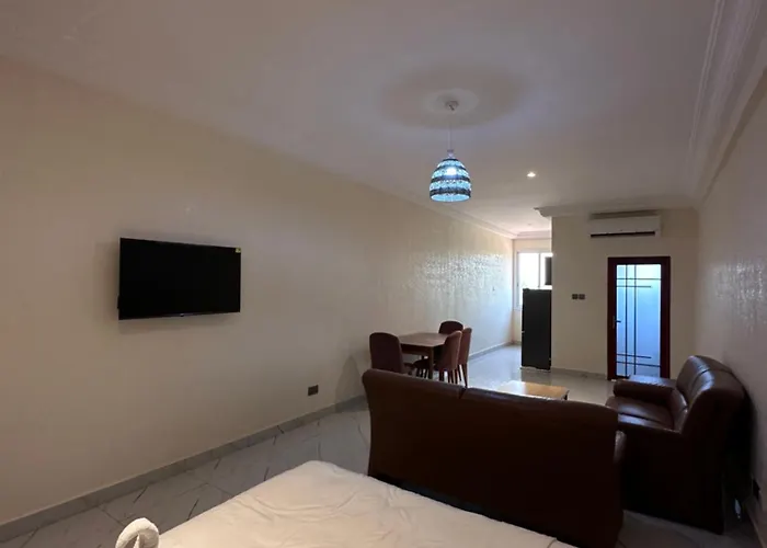 Apartments Plaza Hotel