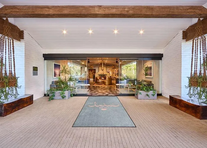 The Leta Santa Barbara Goleta Tapestry Collection By Hilton