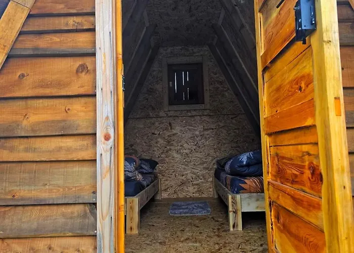 Kapetanovo Jezero, Mountain Cottage Captain'S Lake