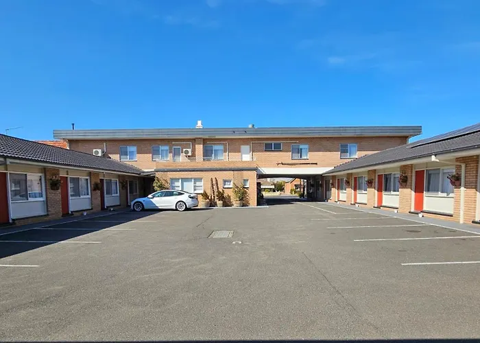 Country Lodge Motor Inn