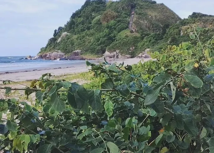 Ilha do Mel Casa Suítes com ar e Cafe da manha