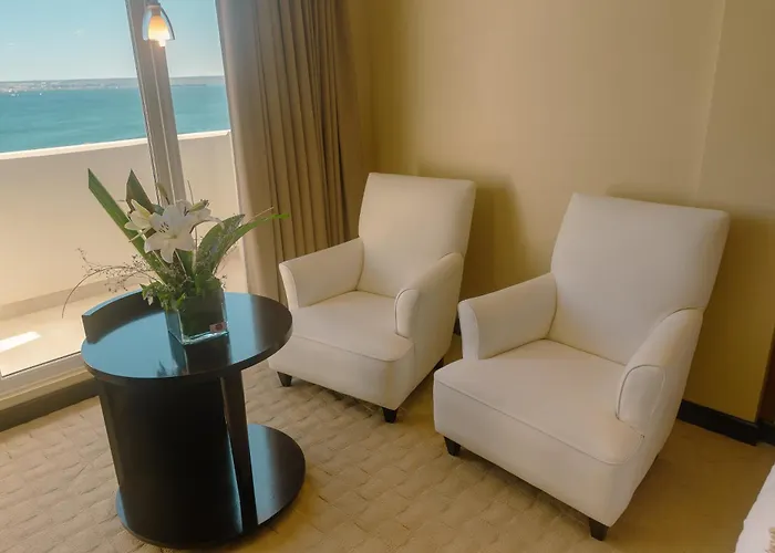 Rayentray Grand Hotel