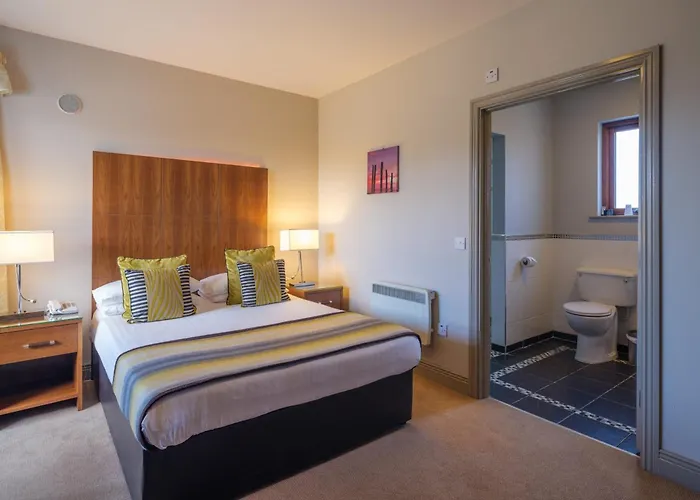 Cryans Hotel