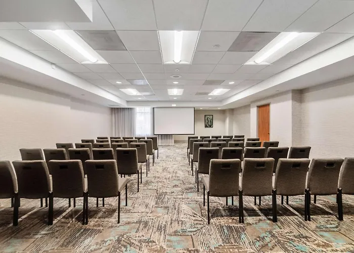 Doubletree By Hilton Carson