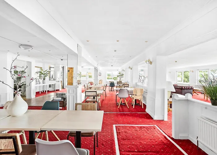 Waters Edge Hotel Torquay