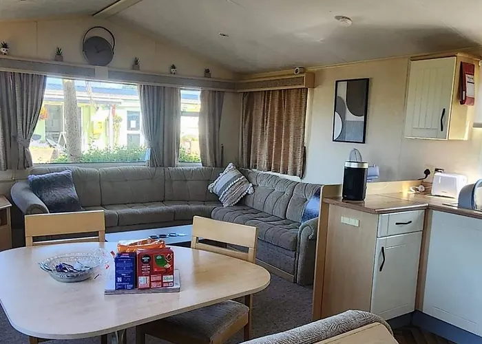 18 Vale Park