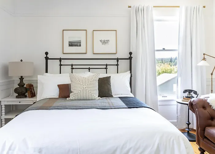 The Holbrooke Hotel