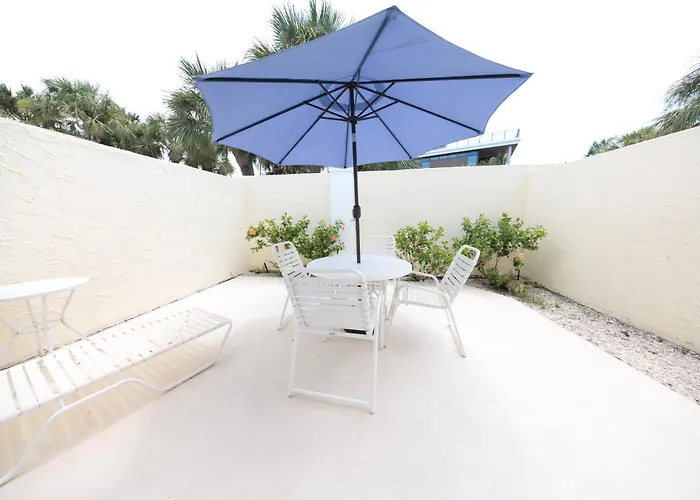 The Sea Spray Resort