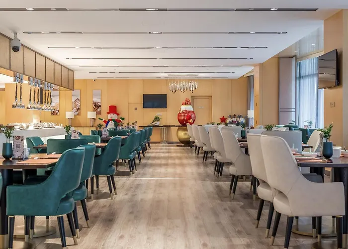 Wuhu Suning Universal Hotel