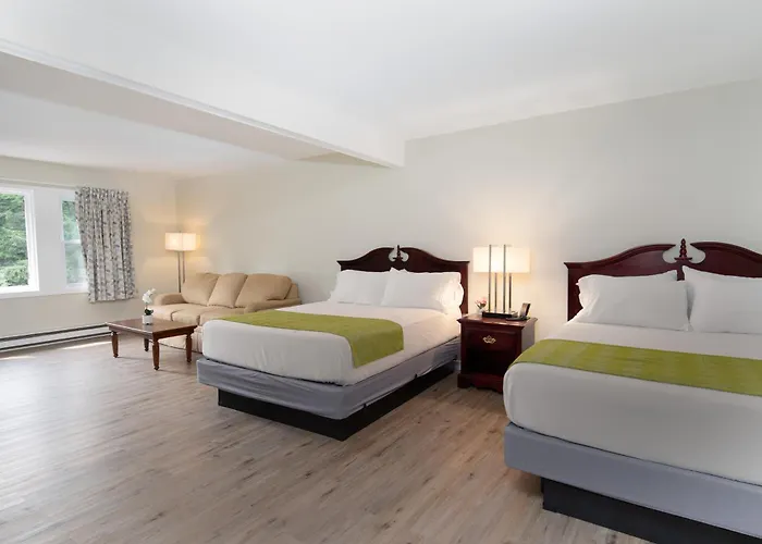 Grey Bonnet Inn