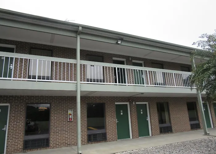 Days Inn By Wyndham Columbia Ne Fort Jackson
