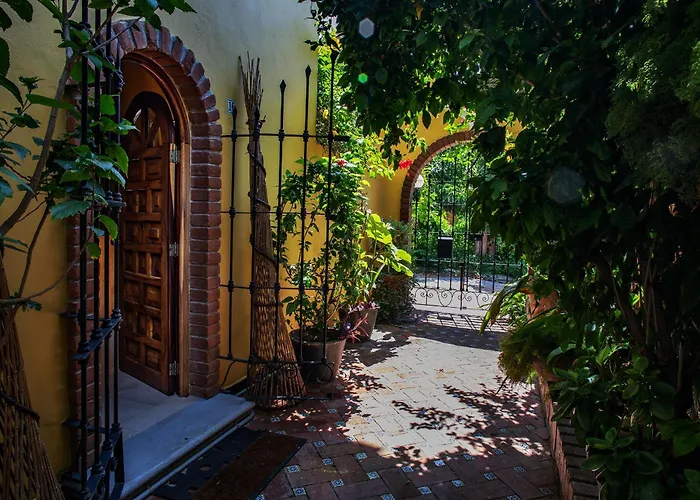 Hotel Suites La Hacienda