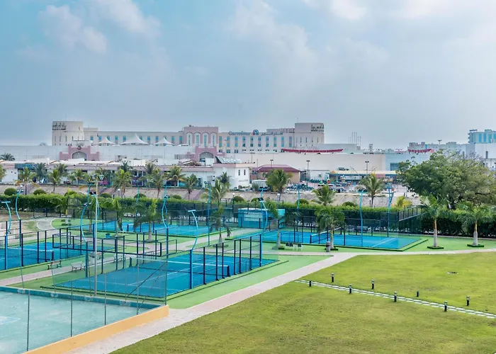 Hamdan Plaza Hotel Salalah, An Htg Hotel