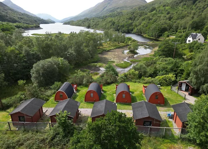 Macdonald Hotel & Cabins