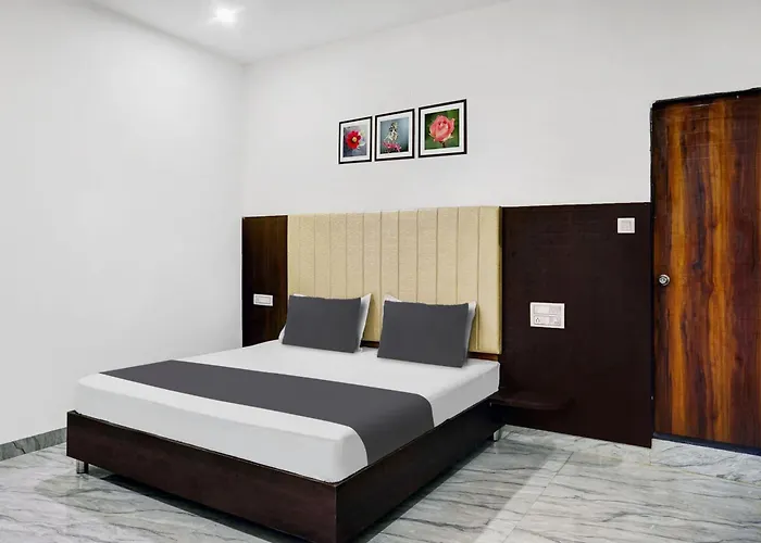 Spot On Hotel Raj Villa