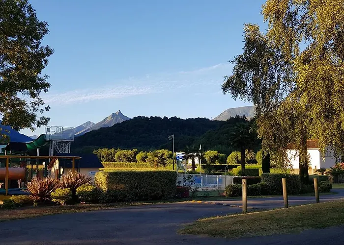 Camping Familial - Parc Aquatique - Grande Aire De Jeux A La Montagne