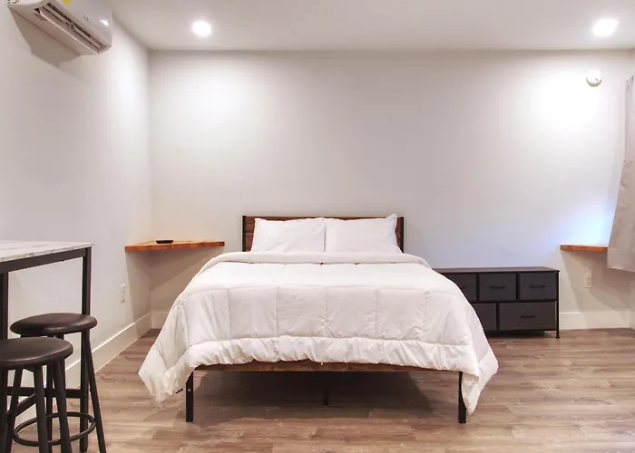 Vermont Suites