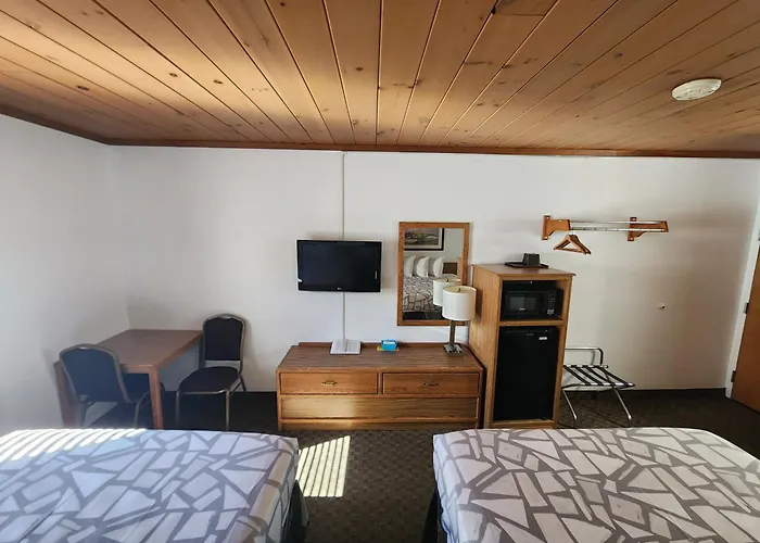 Lantern Motel