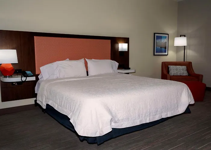 Hampton Inn & Suites Riverton
