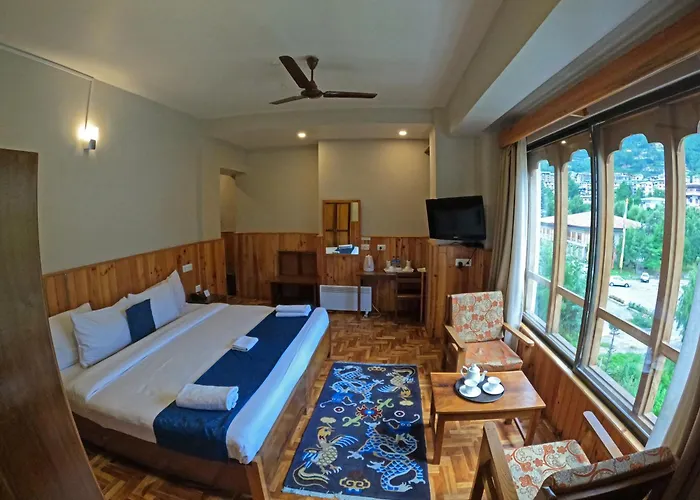 Khamsum Inn