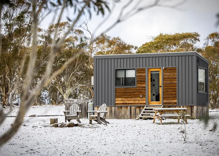 Big Yard Escapes - Two Off-Grid Tiny Houses On The Mowamba River