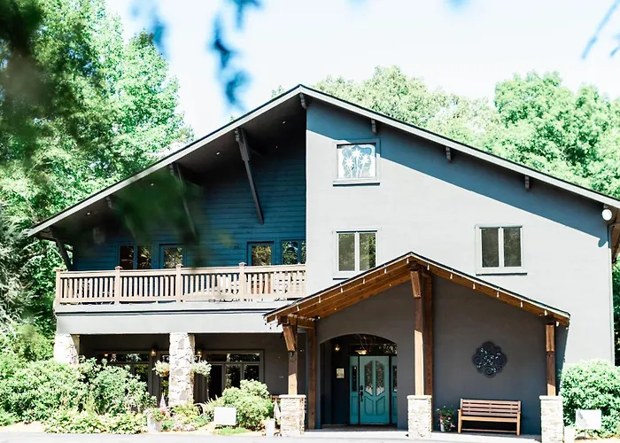 Sylvan Valley Lodge And Cellars