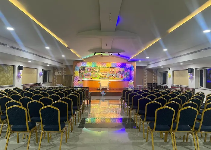 Varada Nagavali Hotel
