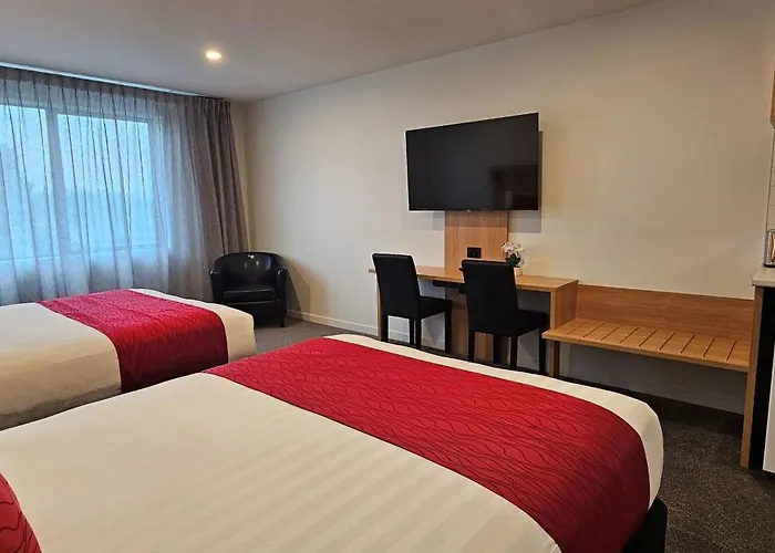 Alps Motel & Apartments