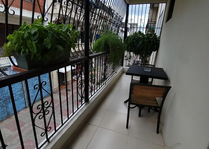 Hotel Class Colonial
