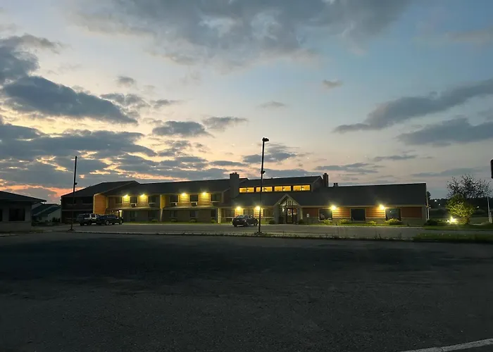 Northwoods Inn & Suites - Blackduck
