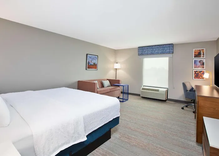 Hampton Inn Clinton
