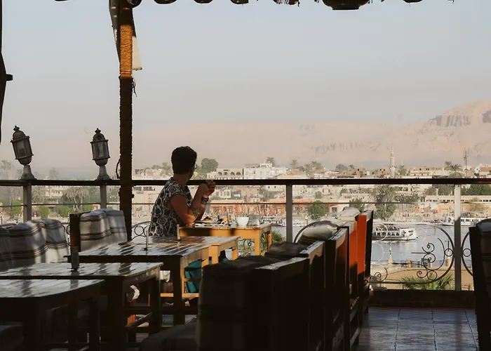 Nefertiti Hotel Luxor