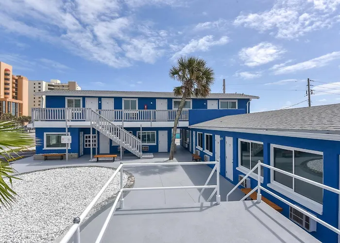 Cozy Studio Suite Near Beach W Kitchenette #11