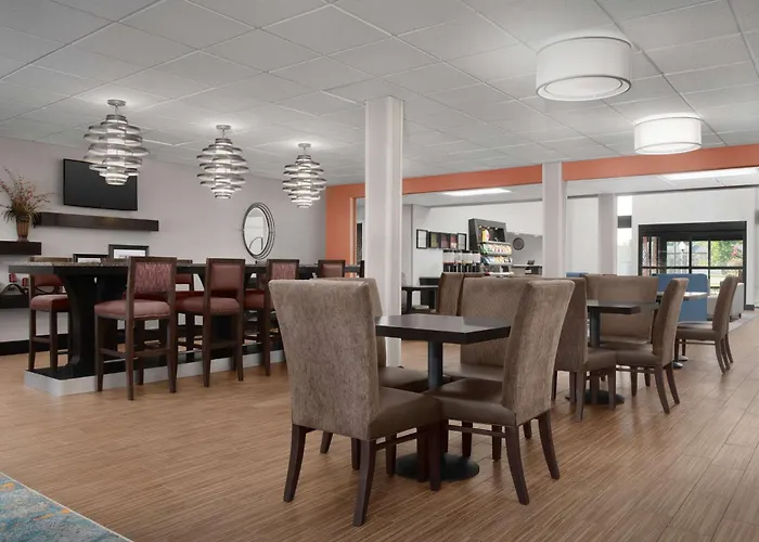Hampton Inn Russellville
