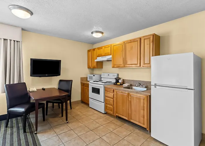 Quality Inn & Suites Vancouver - Hazel Dell