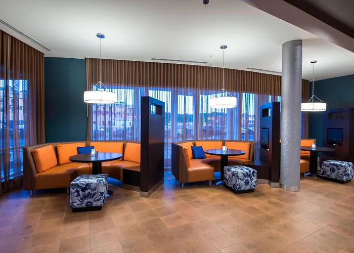 Courtyard By Marriott Columbus