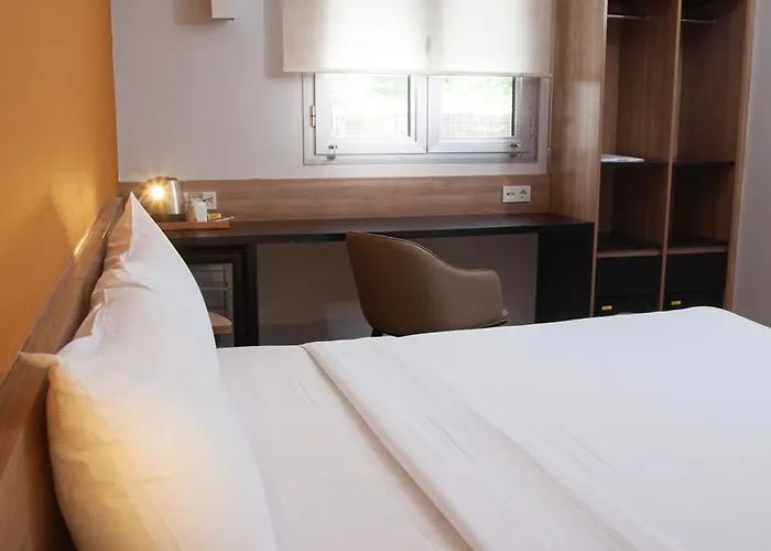 Dunia Hotel Bamako Aci 2000