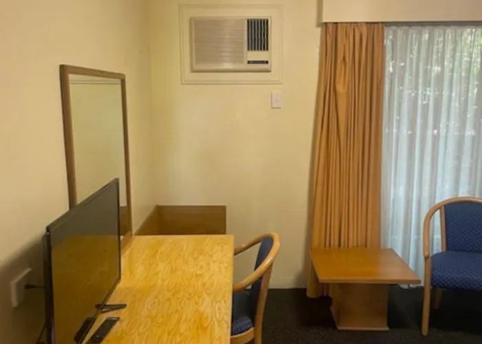 Cozy 1 Bedroom Ideal 4 Business By Custom Bnb Hosting