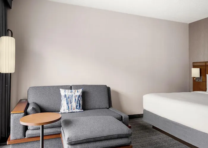 Courtyard By Marriott Detroit Livonia