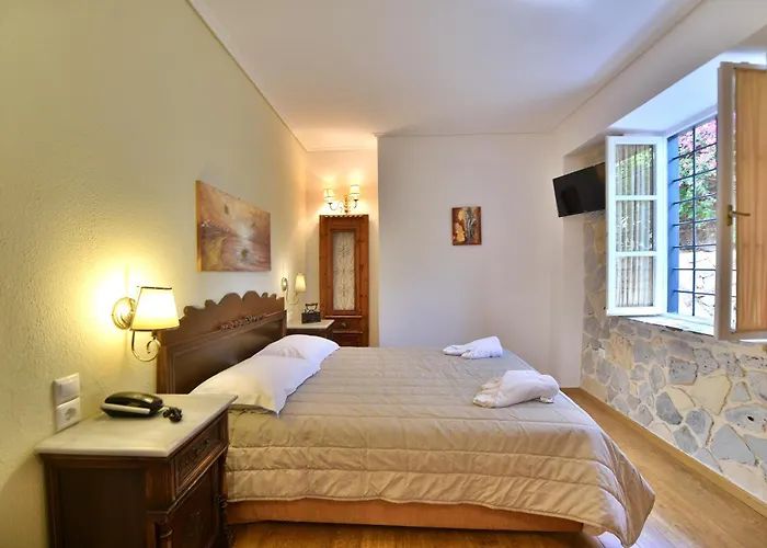 Mistral Hotel Hydra 