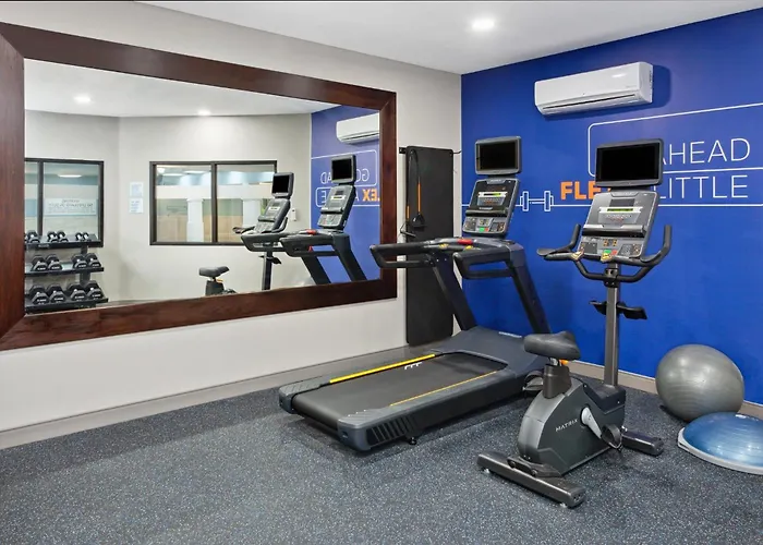 Holiday Inn Express Fremont By Ihg