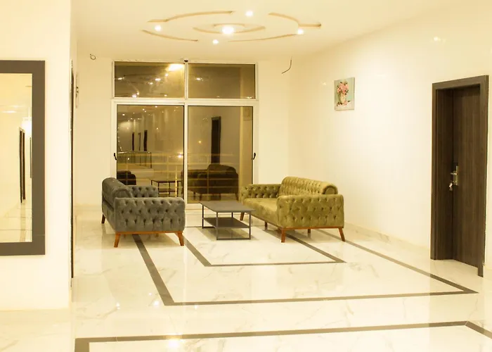 Urban Hotel Suites