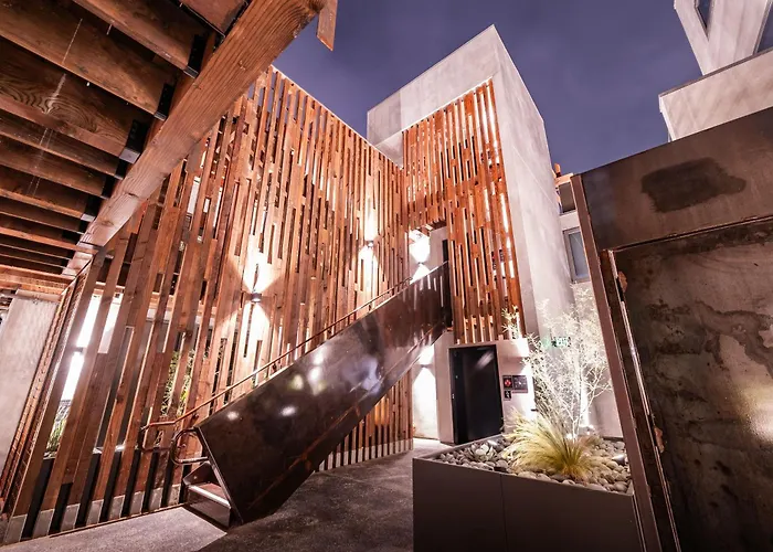 City24 Condo Hotel Little Italy Mission Hills