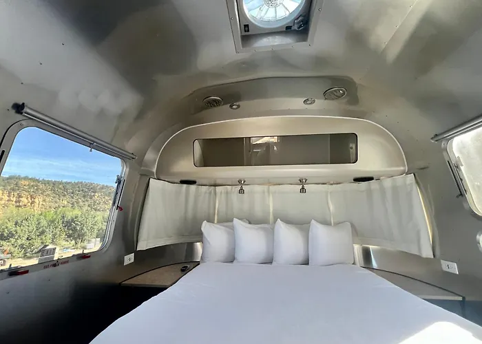Airstream Canyon