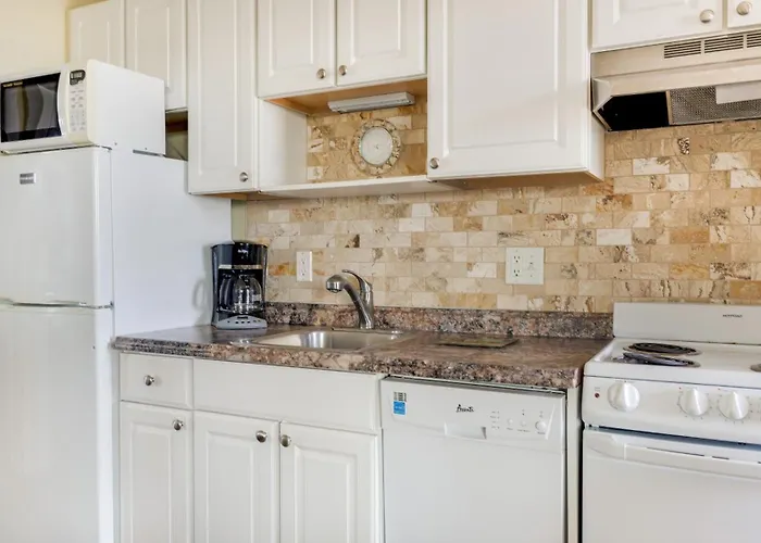 Montauk Oceanside Suites