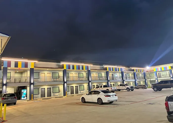 Lotus Inn