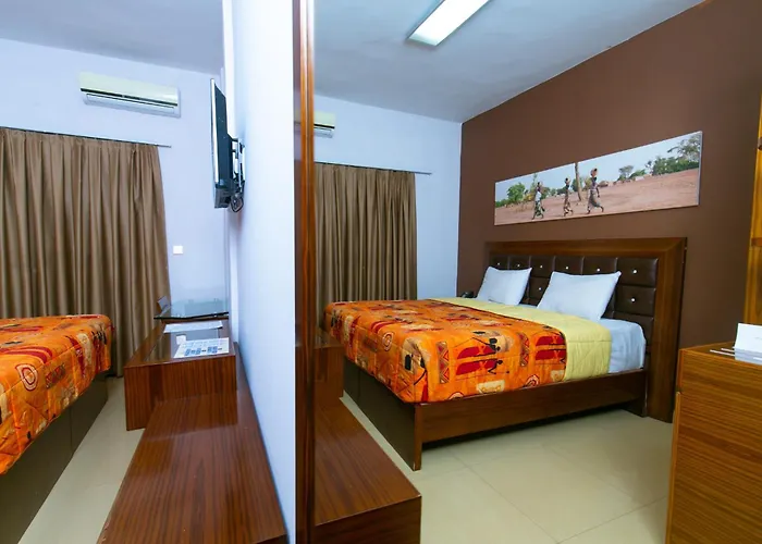 Wakola Hotel Cheikh Anta Diop
