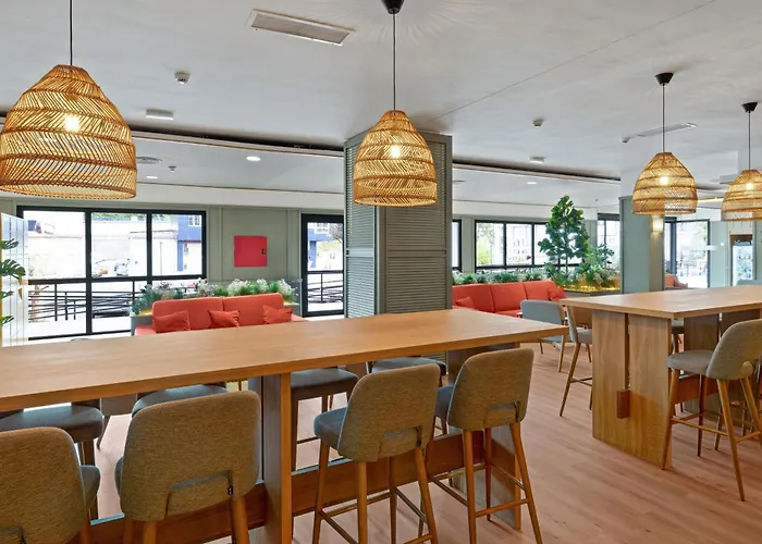 B&B Hotels Donostia San Sebastian Aeropuerto