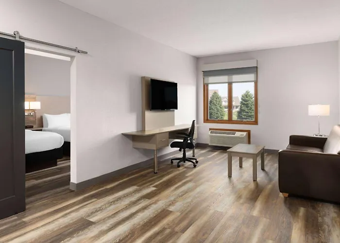 Links Bos Landen Hotel & Spa Of Pella, Trademark By Wyndham