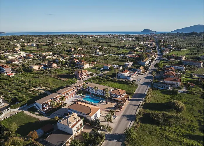 Yakinthos Hotel